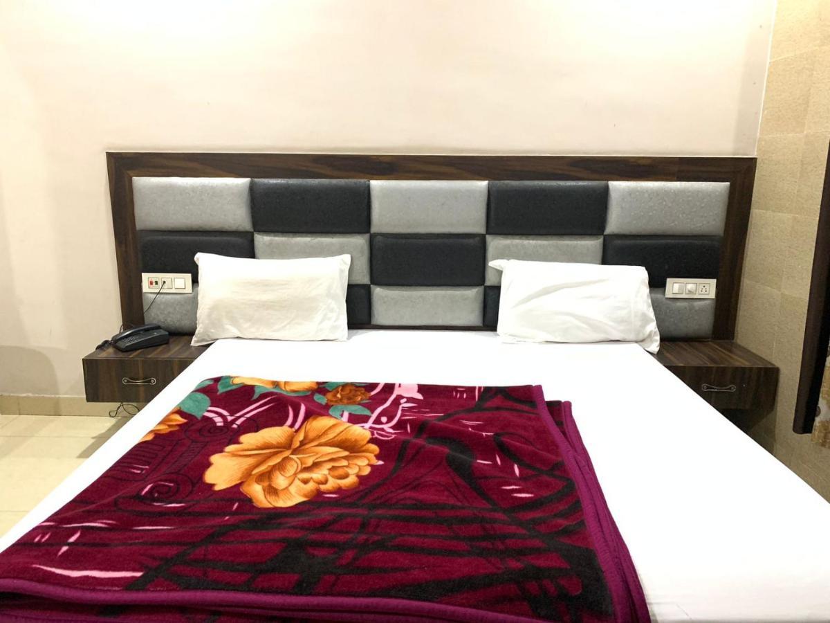 Hotel Sukhman Residency Amritsar Exterior foto