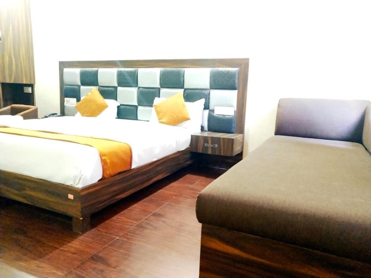 Hotel Sukhman Residency Amritsar Exterior foto